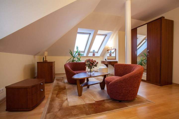 Entreprise de menuiserie sur mesure Voves